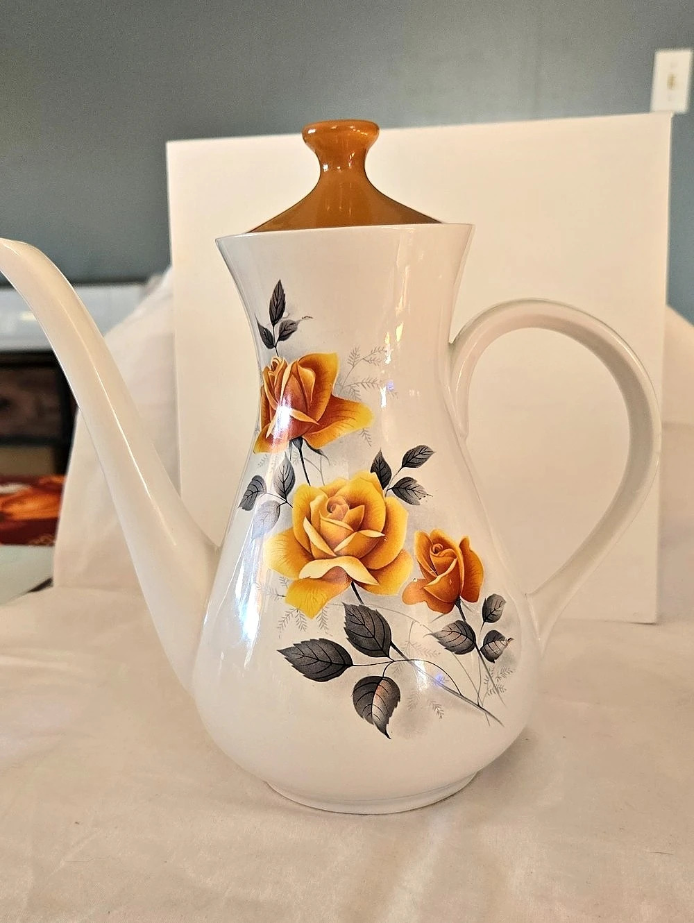 Ridgway Rose D'or Floral Ironstone Teapot with Lid